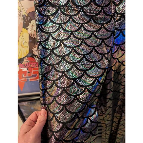 Blackmilk Mermaid Chameleon Leggings Sz L - Picture 2 of 4